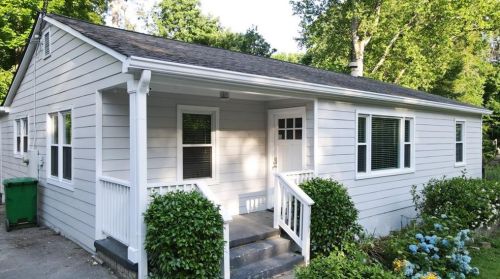 1651 Bristol Dr, Atlanta, GA 30329-2533