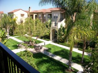 307 Turtle Crest Dr, Irvine CA  92603-1003 exterior
