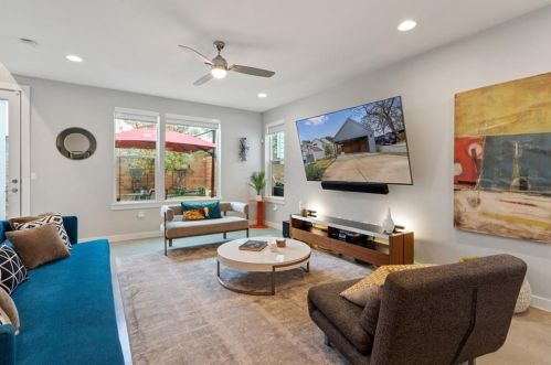 3213 Aldwyche Dr, Austin TX  78704 exterior