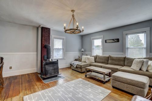 145 Stark St, Portsmouth, NH 03801-3635