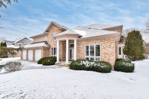 1191 Black Stallion Dr, Naperville, IL 60540-9495