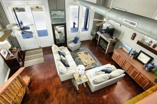 214 25th St, Galveston, TX 77550-1406