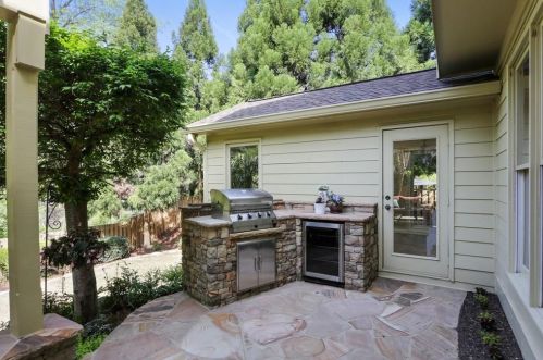 2632 Brookline Cir, Atlanta GA  30319-3691 exterior