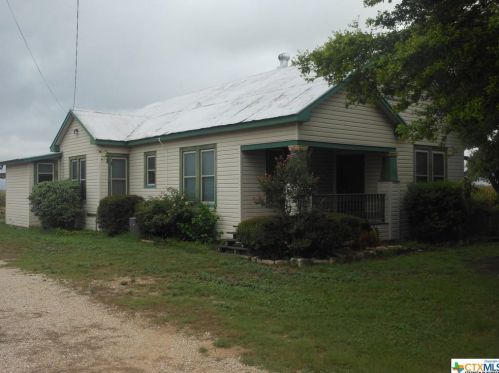 4844 Huber Rd, Seguin TX  78155-0221 exterior