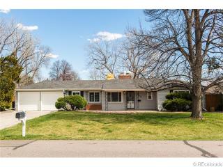 940 Flower St, Denver, CO 80226-4119