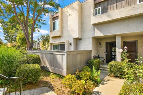 1854 Rainbow Terrace Ln, Montebello, CA 90640-1956