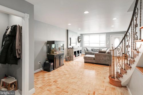 1318 Jackson St, Philadelphia PA  19148-2931 exterior