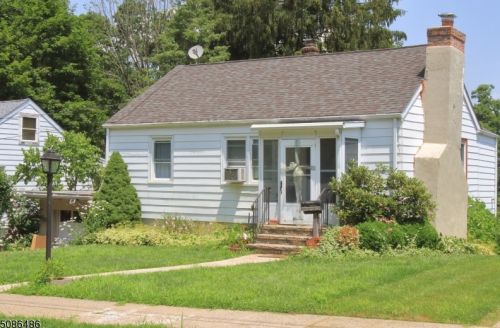 11 Audrey Pl, Dover, NJ 07801-4812