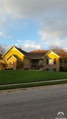 1633 Alvamar Dr, Lawrence, KS 66047-1715