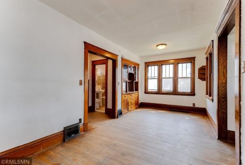 1328 Arcade St, Saint Paul, MN 55106-1802