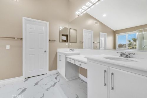 17653 Cedarwood Dr, Riverside CA  92503-7038 exterior