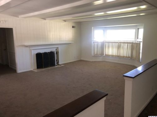 1616 Virginia Ave, Glendale, CA 91202-1246