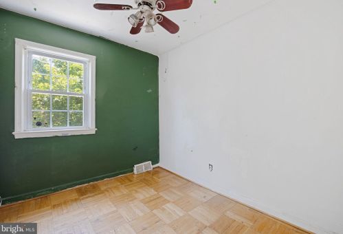 5623 Browning Rd, Camden NJ 08109-1638 exterior