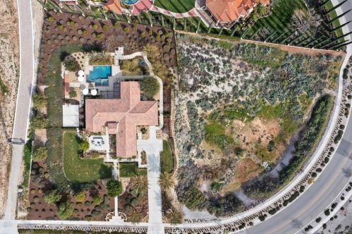 1769 Green Orchard Pl, Riverside CA  92508-8746 exterior