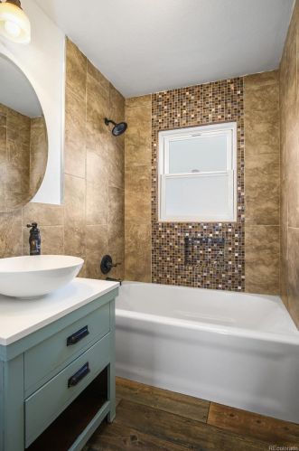 4301 Grant St, Englewood CO 80113-5804 exterior