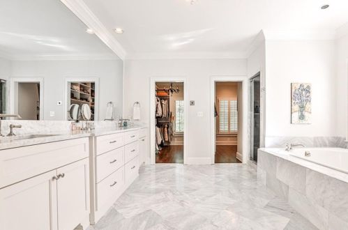 2980 Habersham Way, Atlanta GA  30305-2816 exterior