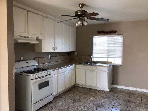 836 Zeyn St, Anaheim CA  92805-1841 exterior