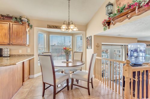 5442 Aristada Ave, Taylorsville UT 84081-5200 exterior