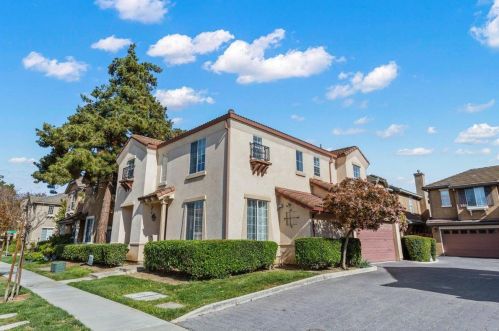 352 Craftsman Ct, San Jose, CA 95116-2580