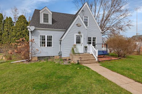 41 Railroad Ave, Albany, MN 56307-9379