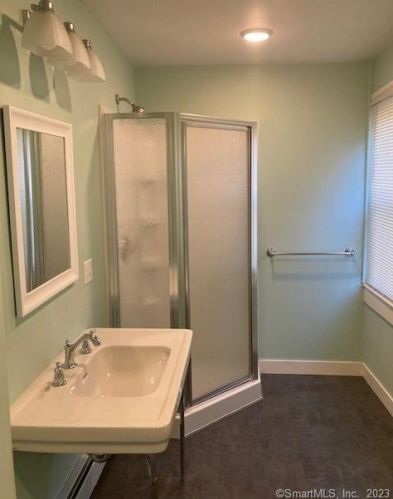 4 West St, Morris CT  06763-1700 exterior
