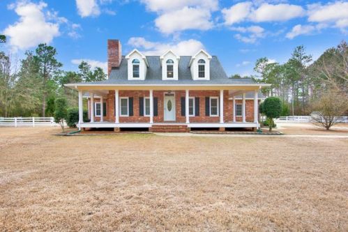 5755 Bridle Ridge Ln, Wade, NC 28395-9044