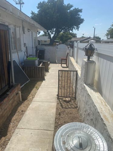 6742 Montclair Dr, Riverside CA  92504-1838 exterior