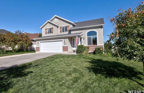 6724 Spring Oak Dr, Taylorsville, UT 84081-1862