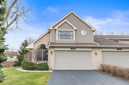 735 Walden Dr, Palatine, IL 60067-8648