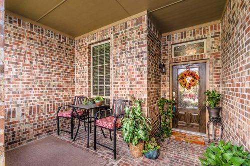 5333 Barley Dr, Fort Worth, TX 76179-8161