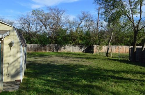 207 San Angelo Ave, Fort Worth TX  76126-2528 exterior