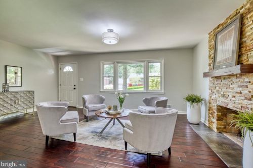 6732 Montour Dr, Falls Church, VA 22043-1746