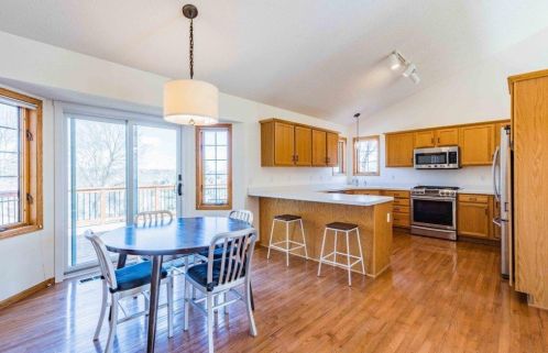 8508 Beacon Rd, Saint Paul, MN 55125-8431