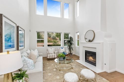 16849 Ridge Cliff Dr, Riverside CA  92503-0251 exterior