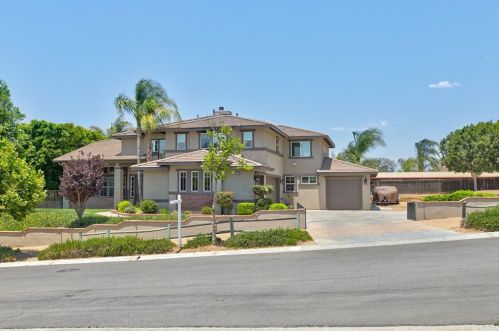 843 Harness Ln, Norco, CA 92860-3865