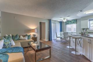 2001 Ramrod Ave, Henderson NV  89014-2031 exterior
