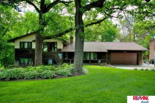 9217 Timberline Dr, Omaha, NE 68152-1764