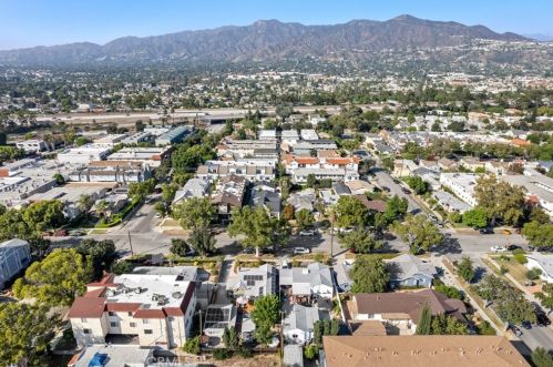 714 Milford St, Glendale CA  91203-1534 exterior
