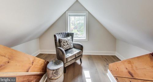 403 Dale Dr, Silver Spring MD  20910-5528 exterior