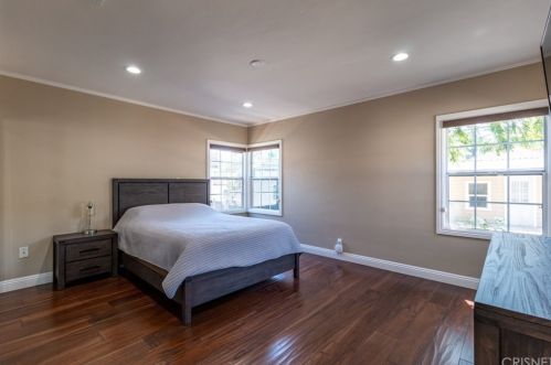 1411 Cleveland Rd, Glendale CA  91202-1414 exterior