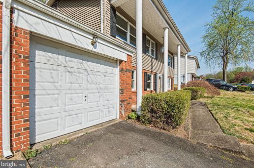 13422 Kingsman Rd, Woodbridge, VA 22193-4813