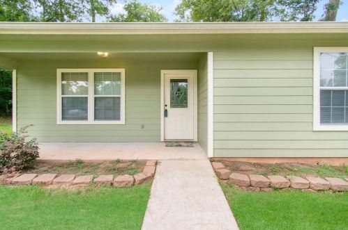 10629 Royal Cavins Dr, Conroe TX  77303-2721 exterior