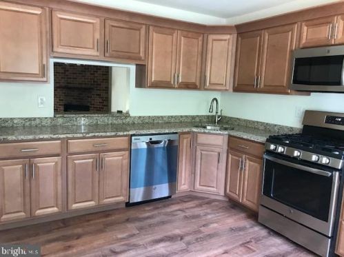 22 Ardisia Ct, Trenton, NJ 08648-4831