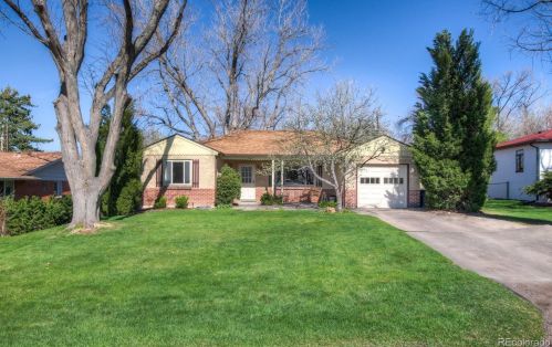3940 Dover St, Denver, CO 80033-4319
