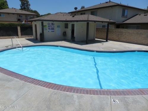 2049 Calle La Sombra, Simi Valley, CA 93063-3665