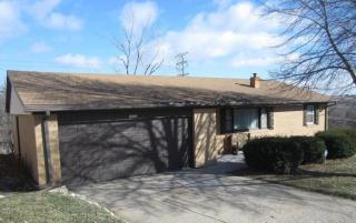 3502 Sherwood Dr, Bellevue, NE 68147-2329
