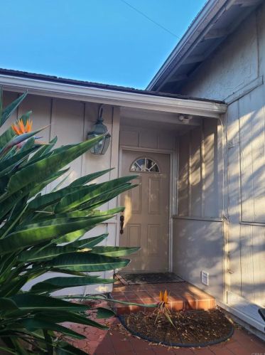 1477 Glen Avon Dr, San Marcos, CA 92069-3251