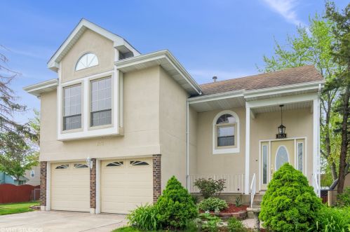 1875 Victor Ln, Hanover Park, IL 60133-5972