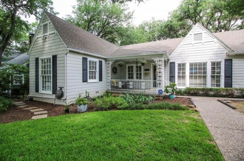 1409 Bluebonnet Dr, Fort Worth TX  76111-1407 exterior