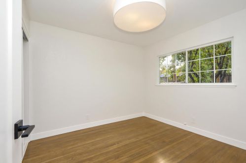 387 Smithwood St, Milpitas CA  95035-4126 exterior